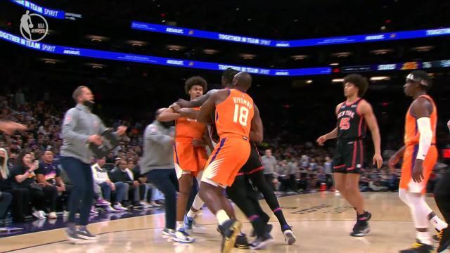 开云体育-9记三分外加压哨绝杀 约翰逊诠释真正的强硬！