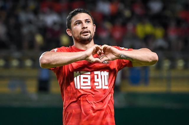 开云体育官网-艾克森三轮比赛独造5球 球迷惊呼：梦回8年前？