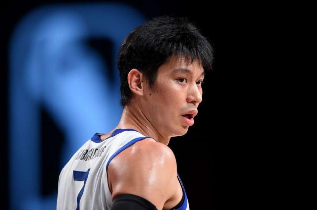 开云体育-为亚裔群体发声抗议 林书豪始终没有停下脚步