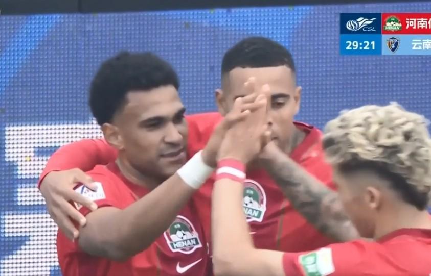 开云体育app-姆布拉：进球得益于纳萨里奥的出色跑位；在中超持球空间更多