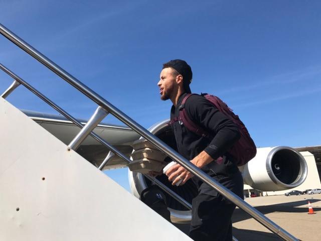 开云体育官网-疫情下的NBA客场旅途！“蜗居”酒店饭后散步成奢侈