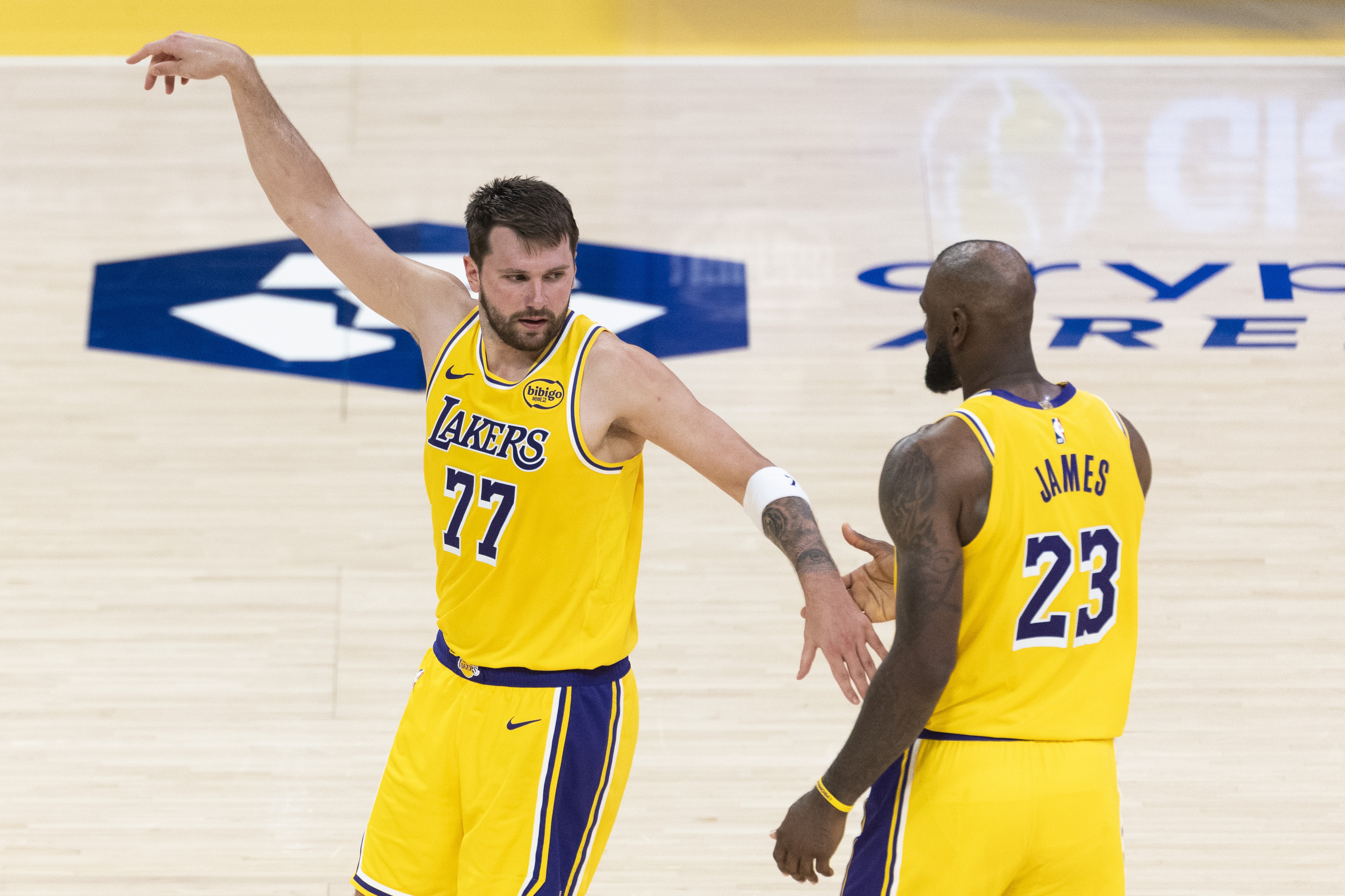 开云体育官网-生涯场均得分+篮板+助攻之和：大帅57.4断档第1 东契奇第2老詹第8